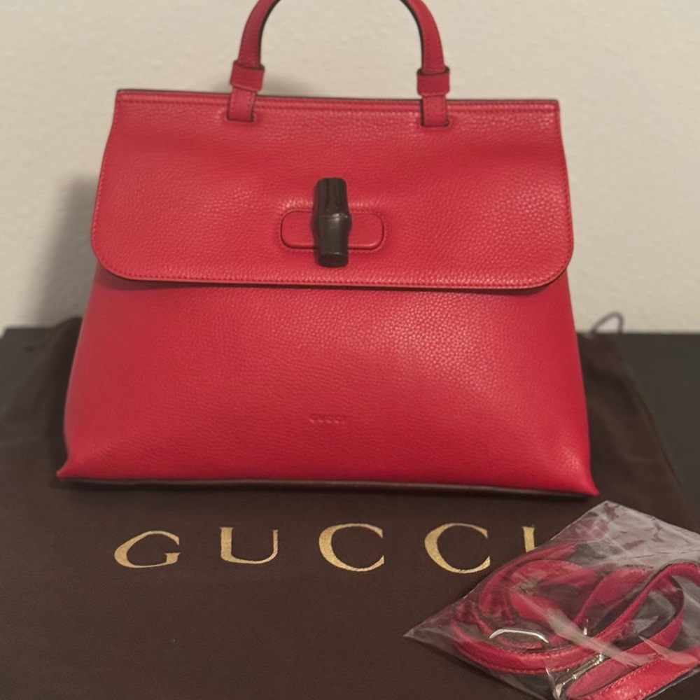 Preloved Gucci Bamboo Soft Pebbled Leather Bag